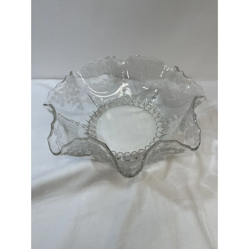 Viking‎ New Martinsville Ruffled Crimped Bowl Meadow Wreath Etching